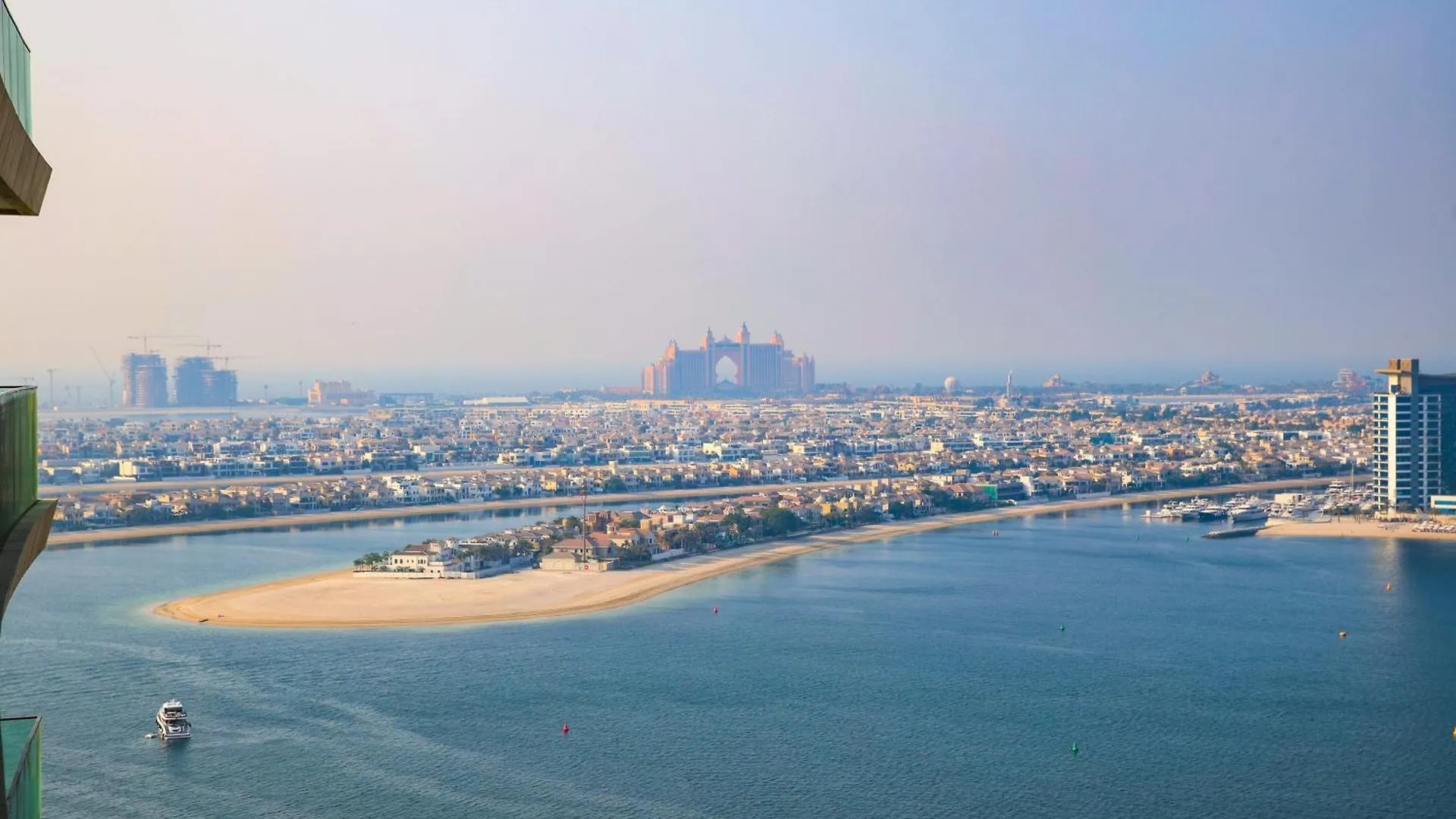 Emaar Beachfront Luxe Retreat Dubai 0*,  United Arab Emirates