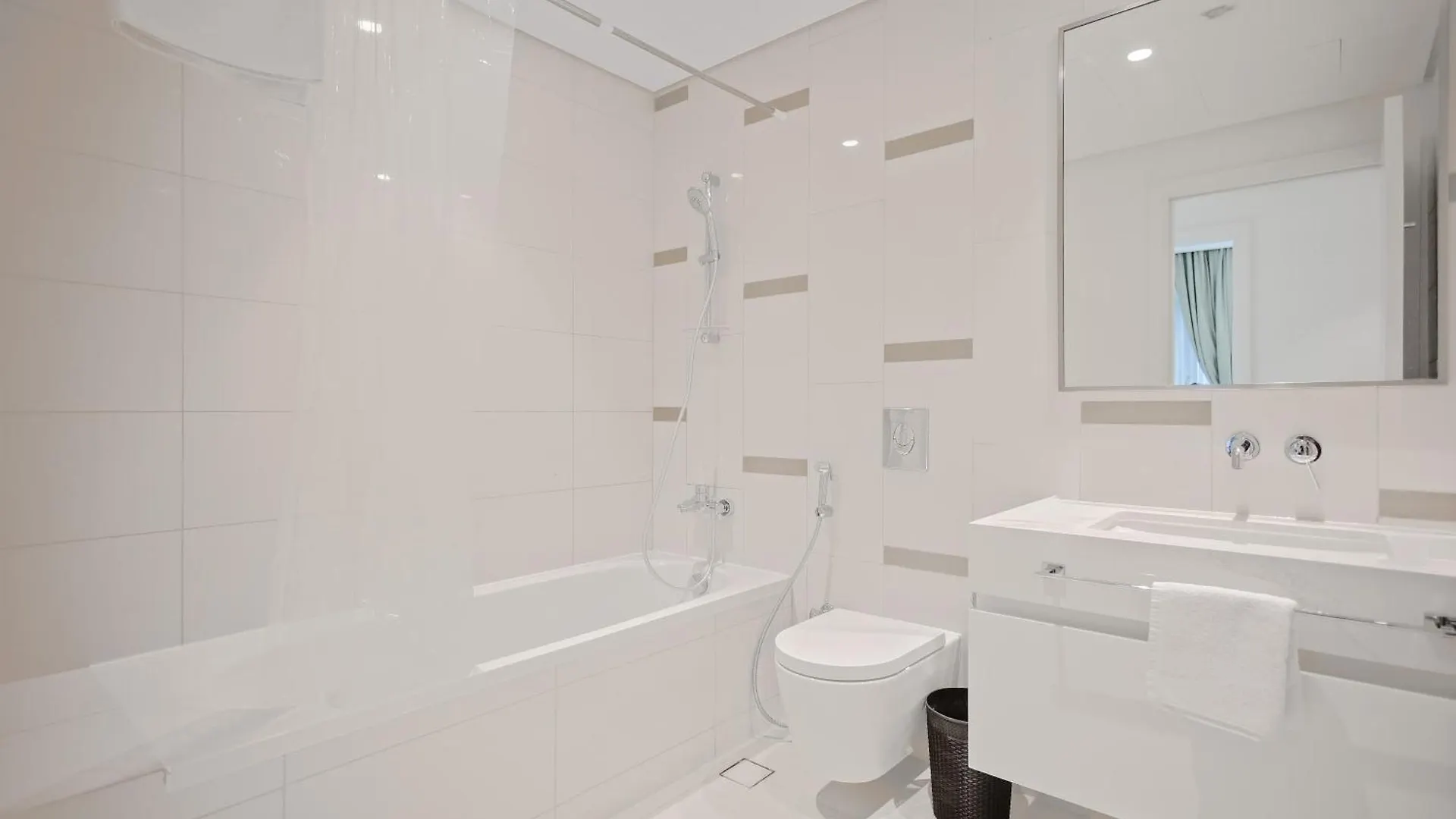 Apartment Emaar Beachfront Luxe Retreat Dubai United Arab Emirates