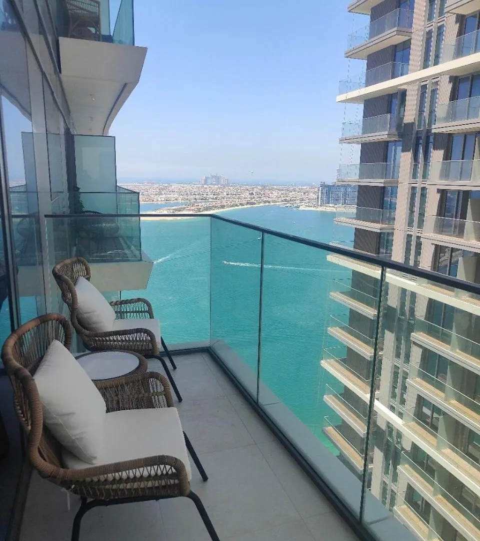 Emaar Beachfront Luxe Retreat Dubai 0*,